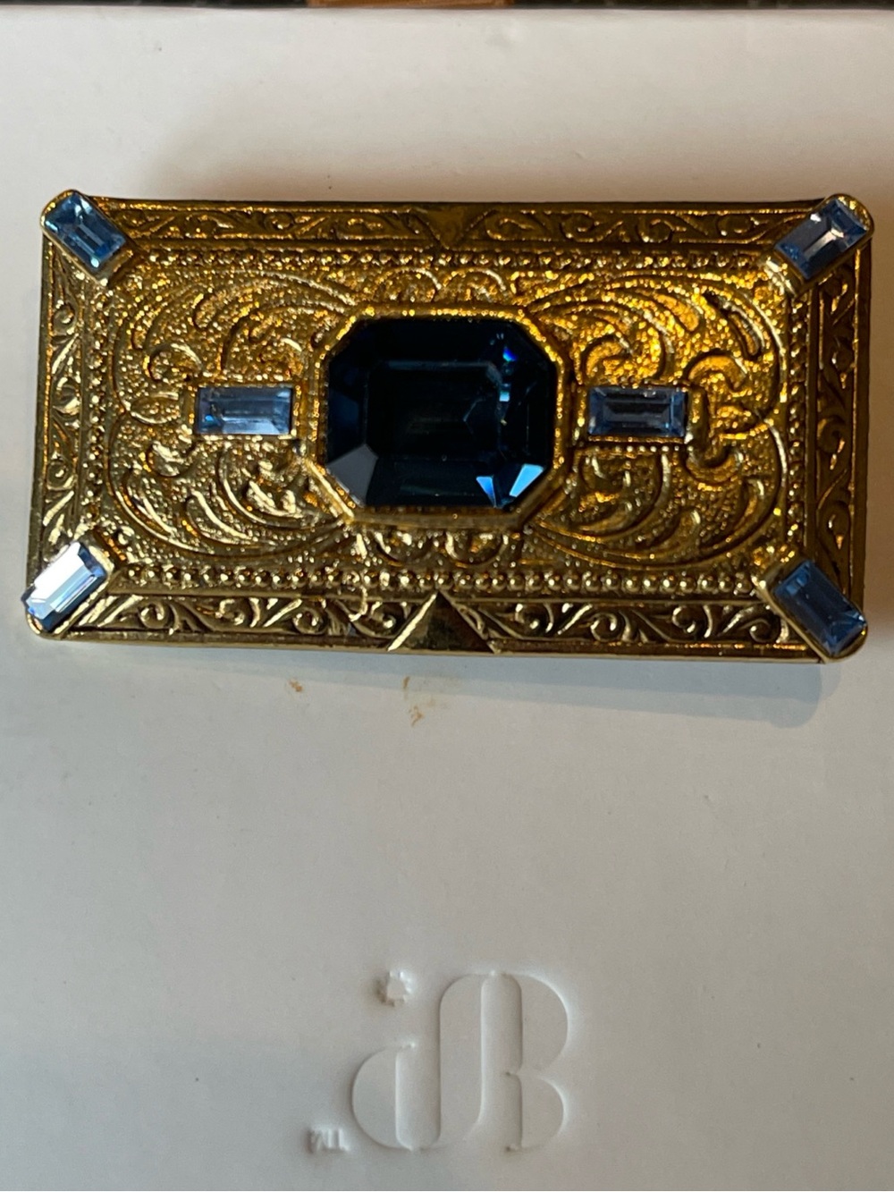 1928 brand gold-tone rectangular brooch with blue glass rhinestones - EUC - Picture 5 of 5